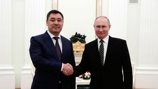 Президент РФ В. Путин провел переговоры с президентом Киргизии С. Жапаровым - Sputnik Таджикистан