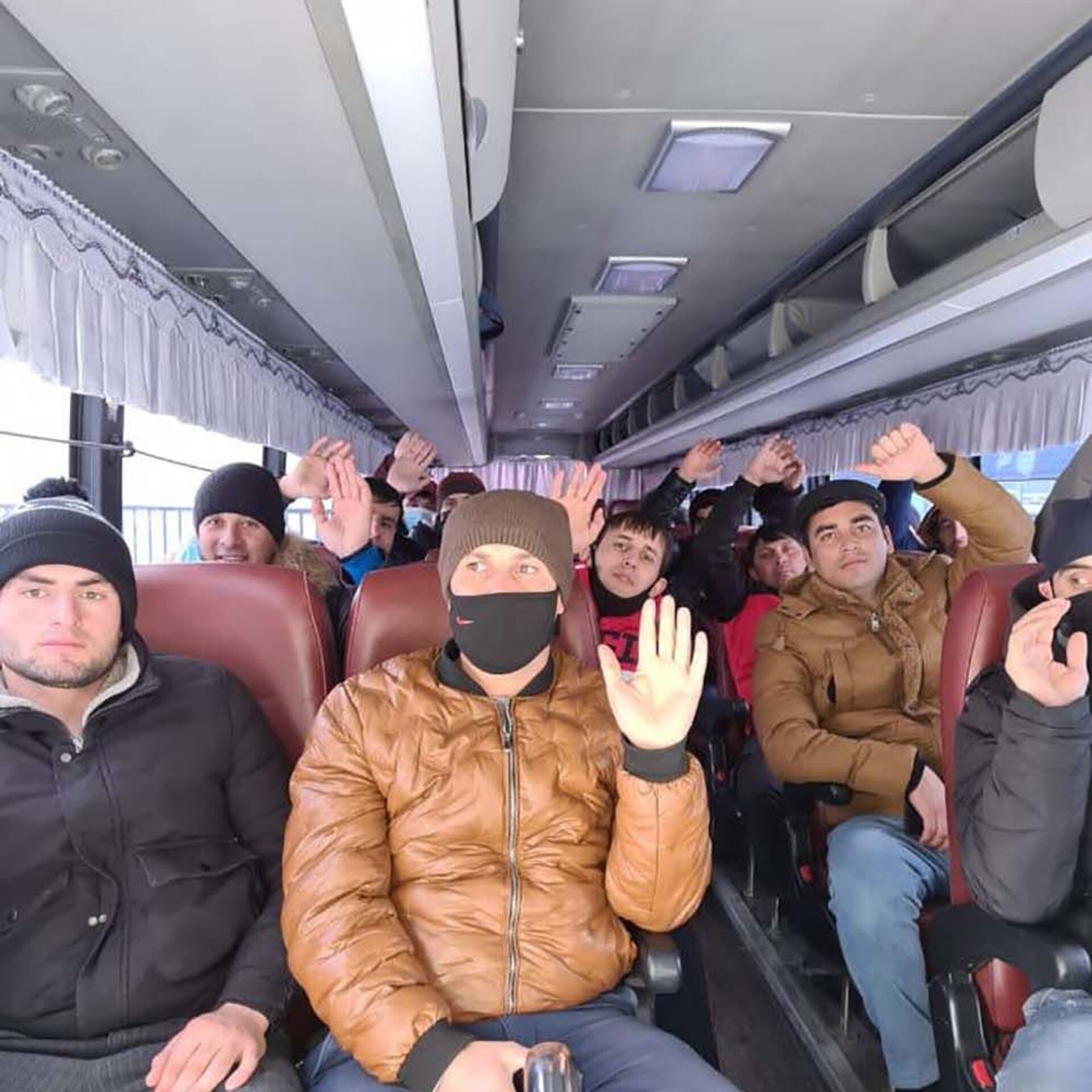 Выезд таджиков из россии