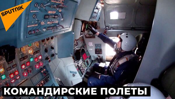 Проверка боеготовности: учения экипажей бомбардировщиков Ту 160 на авиабазе Энгельс - Sputnik Тоҷикистон