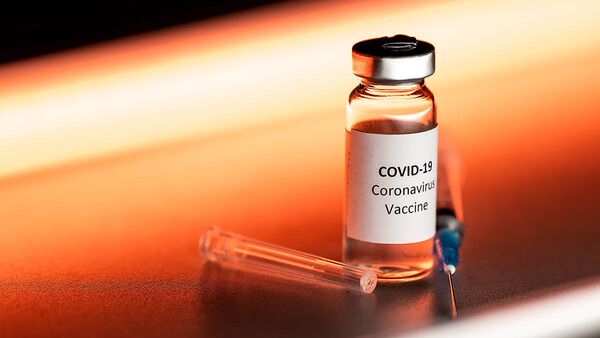 Вакцина от коронавируса, архивное фото  - Sputnik Таджикистан