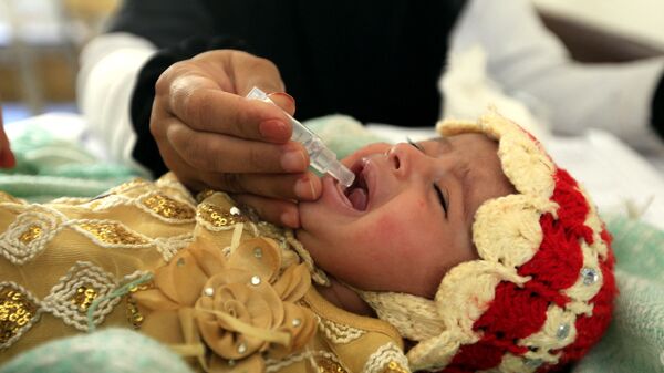 Вакцинация детей от полиомиелита - Sputnik Таджикистан