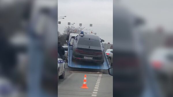 Автомобиль пресс-секретаря Пескова попал в ДТП на Волгоградке - Sputnik Таджикистан