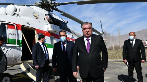 Визит президента Таджикистана Эмомали Рахмона в Ворух - Sputnik Таджикистан