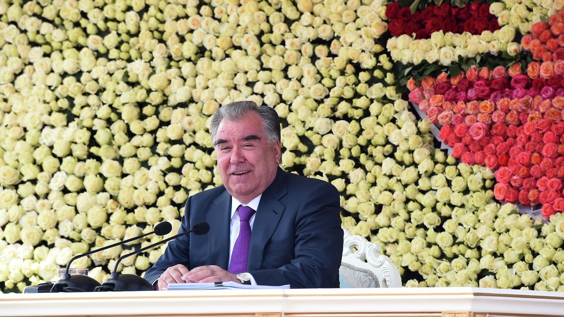 Президент Таджикистана Эмомали Рахмон - Sputnik Таджикистан, 1920, 11.04.2021