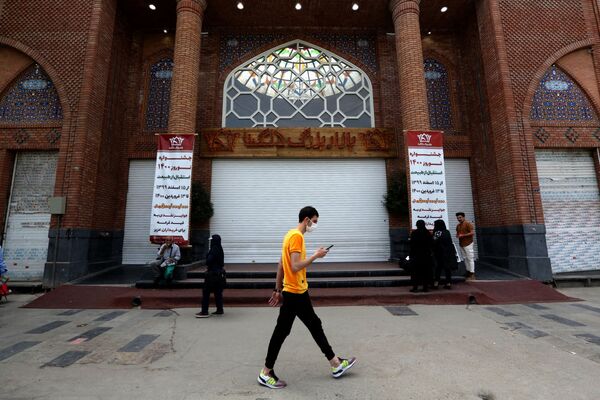 Всего в Иране на 11 апреля выявлен 2 070 141 случай коронавируса - Sputnik Таджикистан