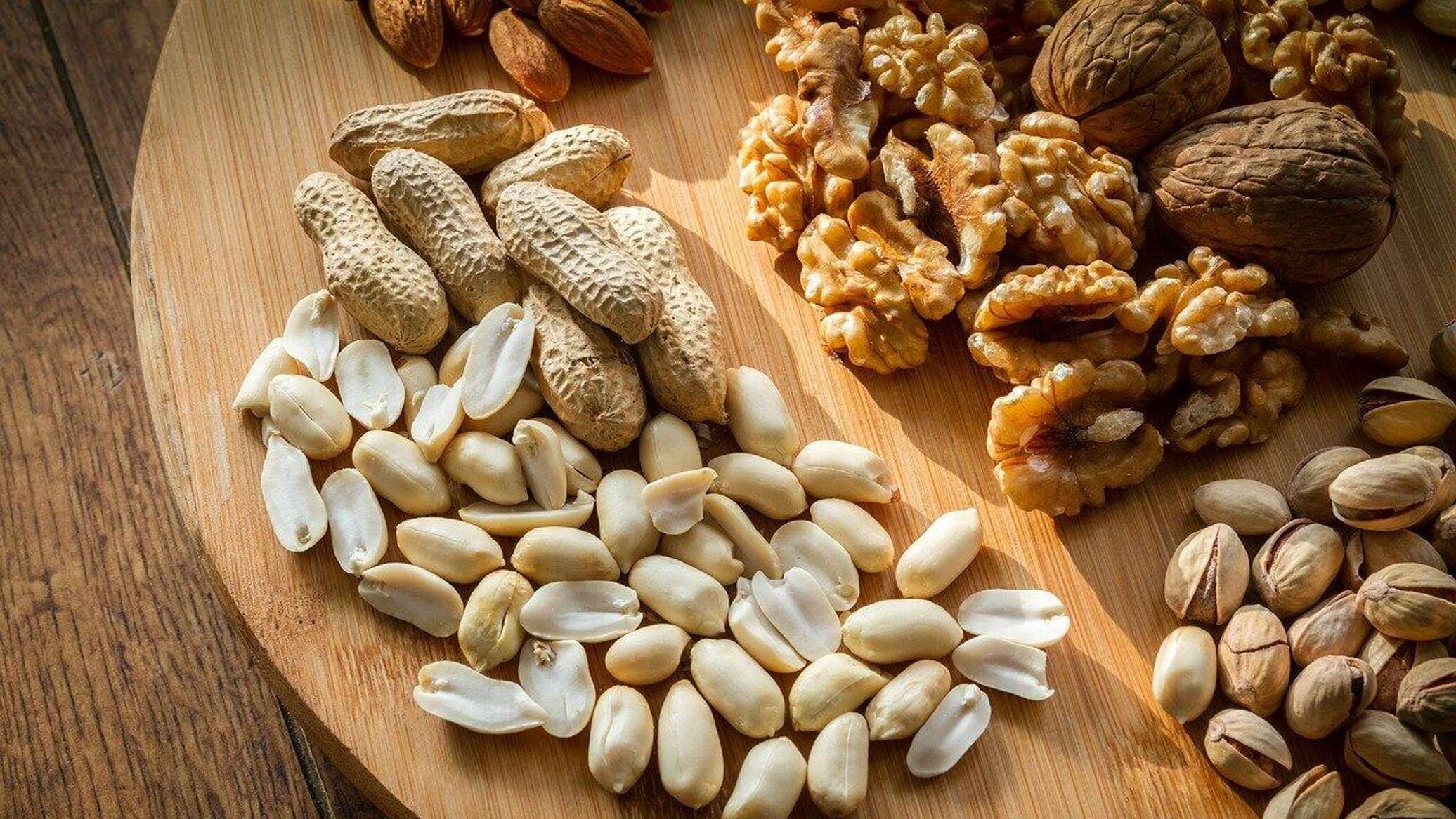 Какие орехи есть при диабете. Боб орех. Земляной орех витамины. Самые популярные орехи. Орехи ши.