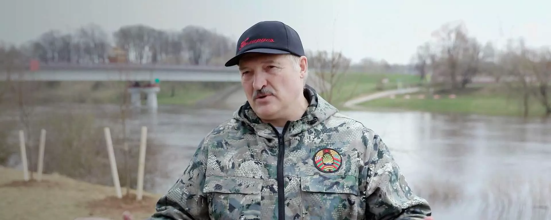 Лукашенко назвал виновных в попытке военного переворота - youtube
 - Sputnik Тоҷикистон, 1920, 19.04.2021