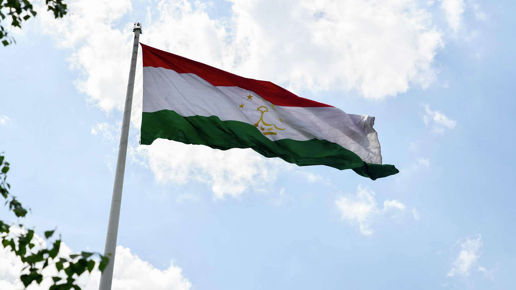 Российско таджикский флаг