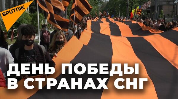 Вакцинированные участники Парада и Бессмертный полк онлайн: новый формат празднования 9 мая - Sputnik Таджикистан