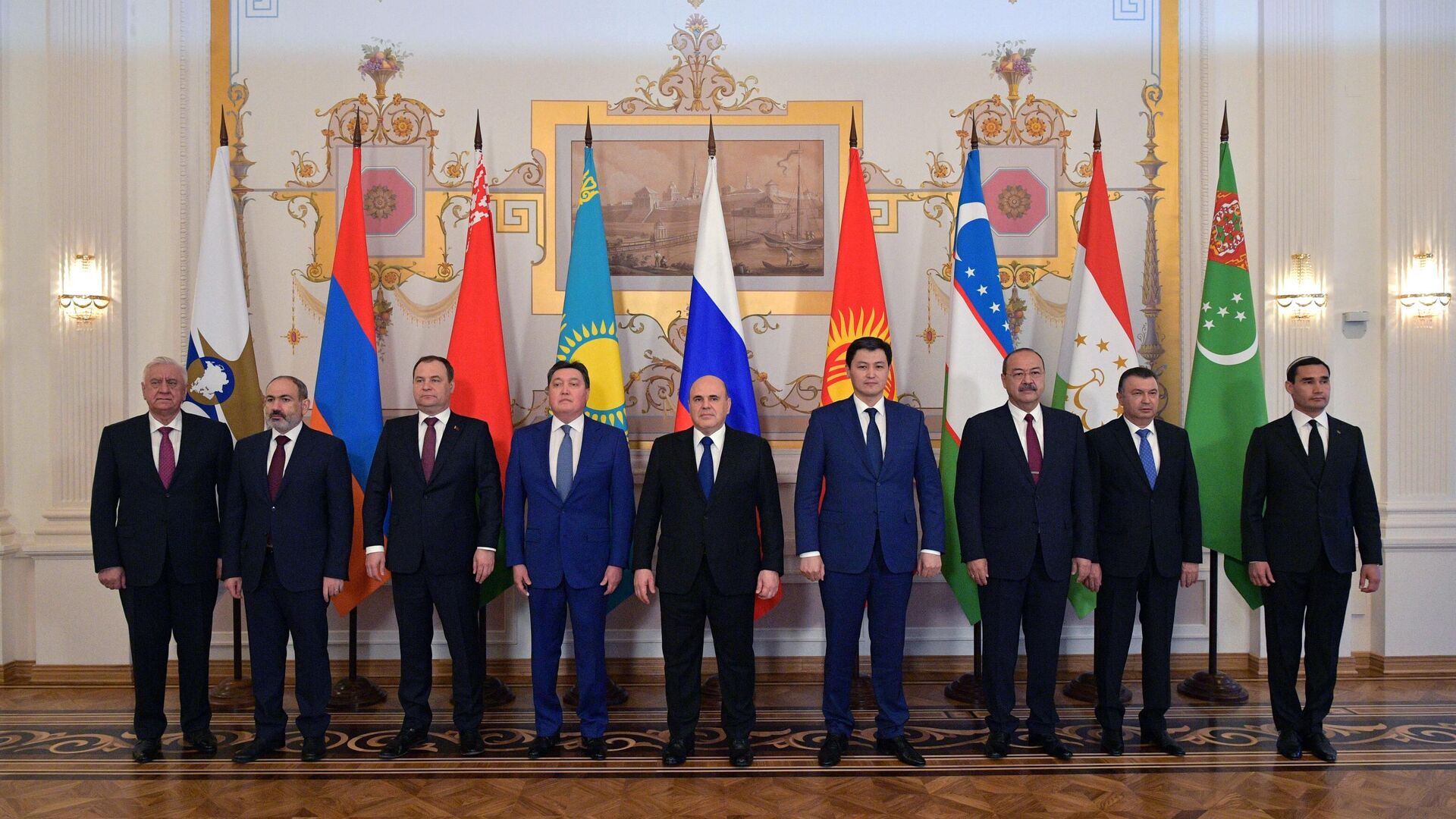 Премьер-министр РФ М. Мишустин принимает участие в заседании Евразийского межправительственного совета - Sputnik Таджикистан, 1920, 30.04.2021