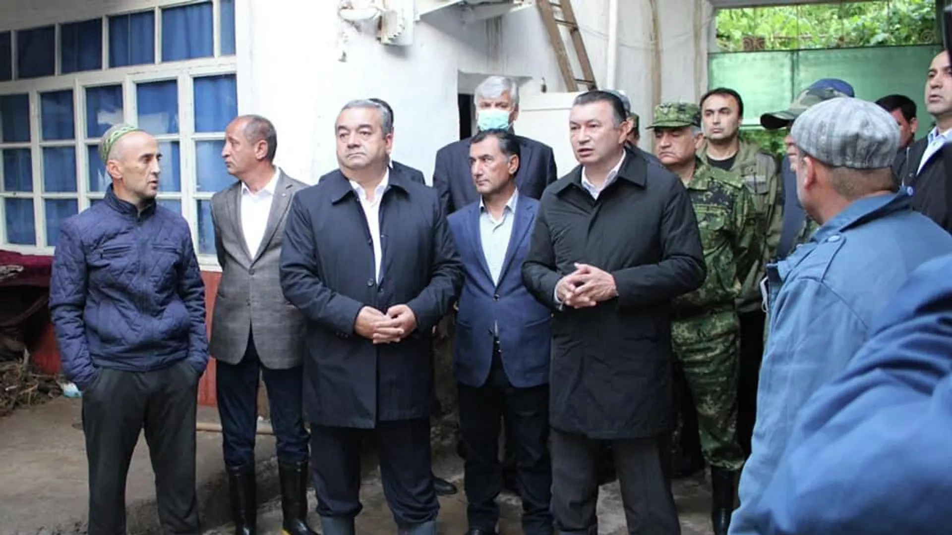 Қоҳир Расулзода аз мавзеъҳои обхезӣ дидан кард