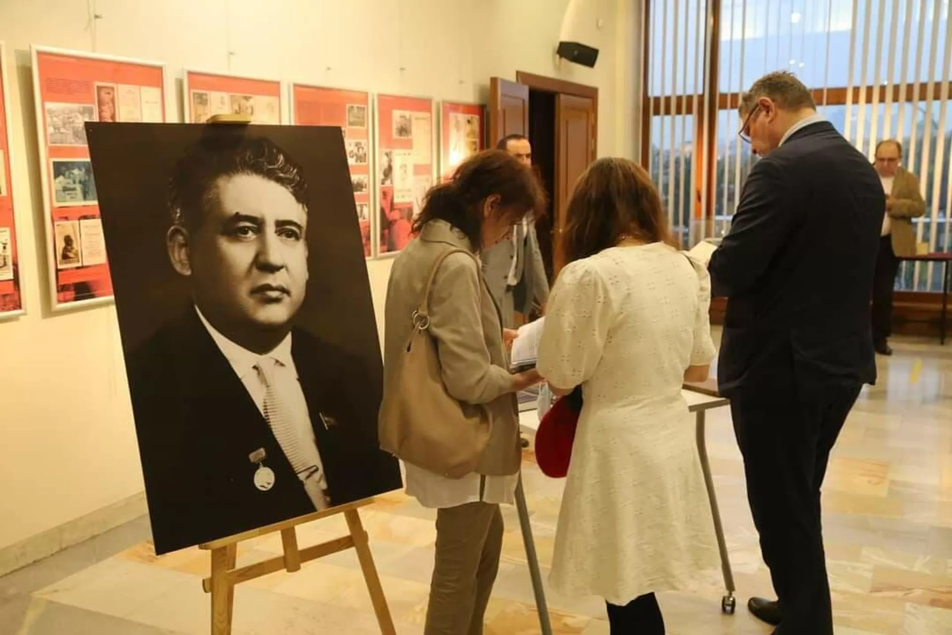 Вечер памяти в честь 110-летия Мирзо Турсунзоде в Москве - Sputnik Тоҷикистон, 1920, 13.05.2021