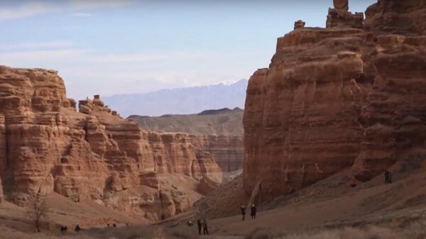 Чарын: марсианские замки в Казахстане – видео о красотах Алматинской области - Sputnik Таджикистан