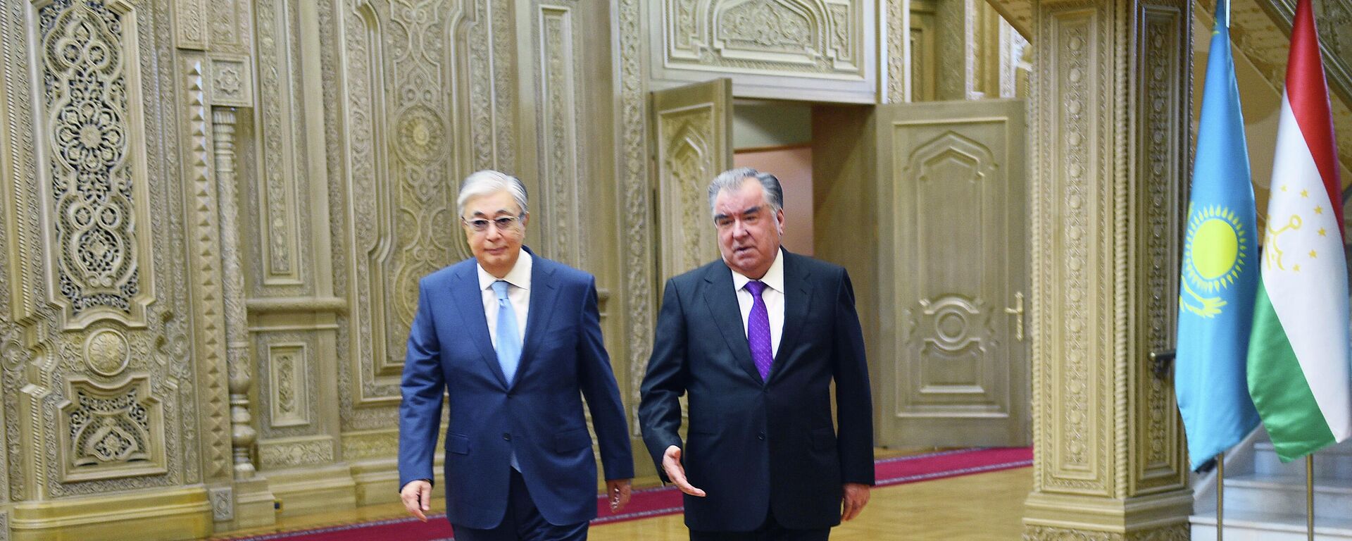 Президент Касым-Жомарт Токаев и Президент Таджикистана Эмомали Рахмон - Sputnik Таджикистан, 1920, 20.05.2021