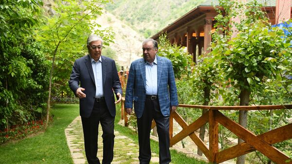 Неформальная встреча Рахмона и Токаева - Sputnik Таджикистан