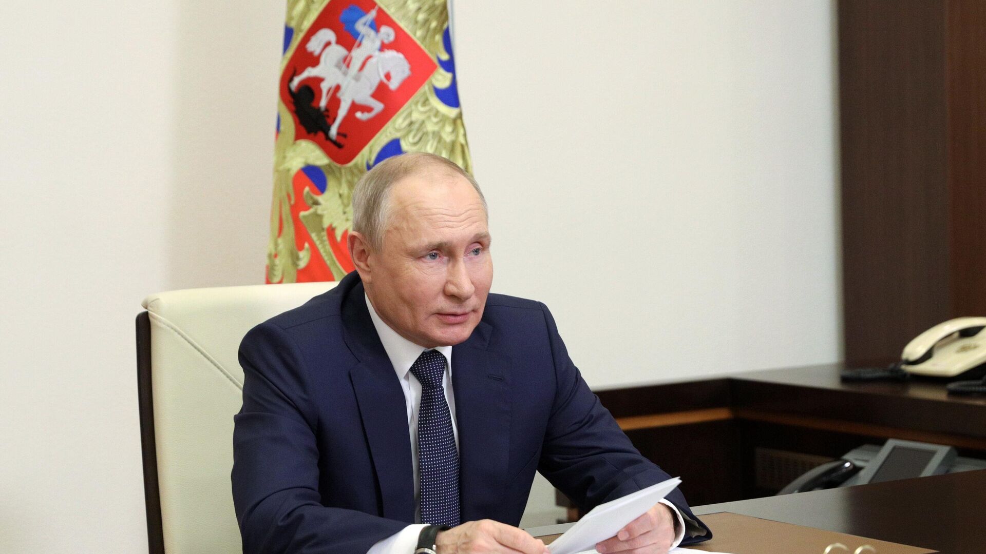 Президент РФ В. Путин провел совещание по реализации отдельных положений его послания Федеральному собранию - Sputnik Таджикистан, 1920, 28.05.2021