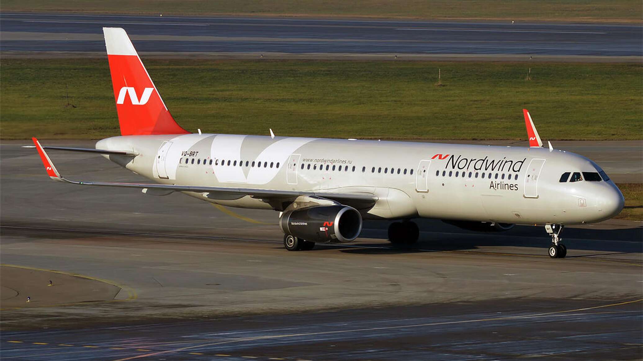 Северные рейсы. VQ-BRT Airbus a321-231. A321 Nordwind. А-321 самолет Северный ветер. A321 Cargo.