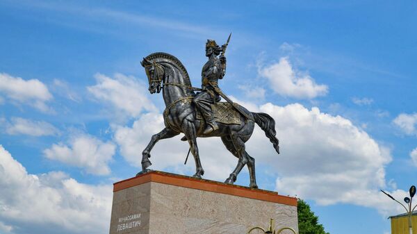 Памятник. Деваштич - один из последних правителей Согда, правитель Пенджикента - Sputnik Таджикистан
