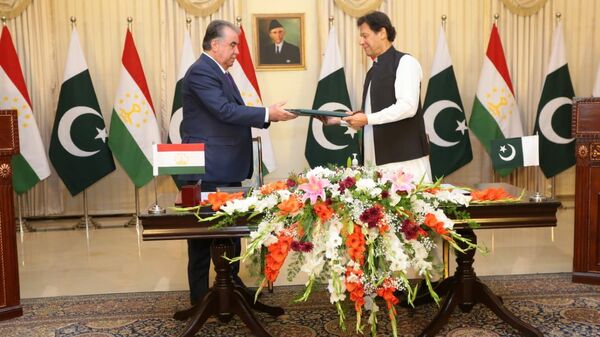  Подписания соглашений / меморандумов о взаимопонимании между Пакистаном и Таджикистаном - Sputnik Тоҷикистон