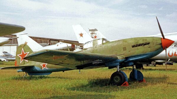 Ил-10М в Центральном музее ВВС РФ, Монино.
 - Sputnik Таджикистан