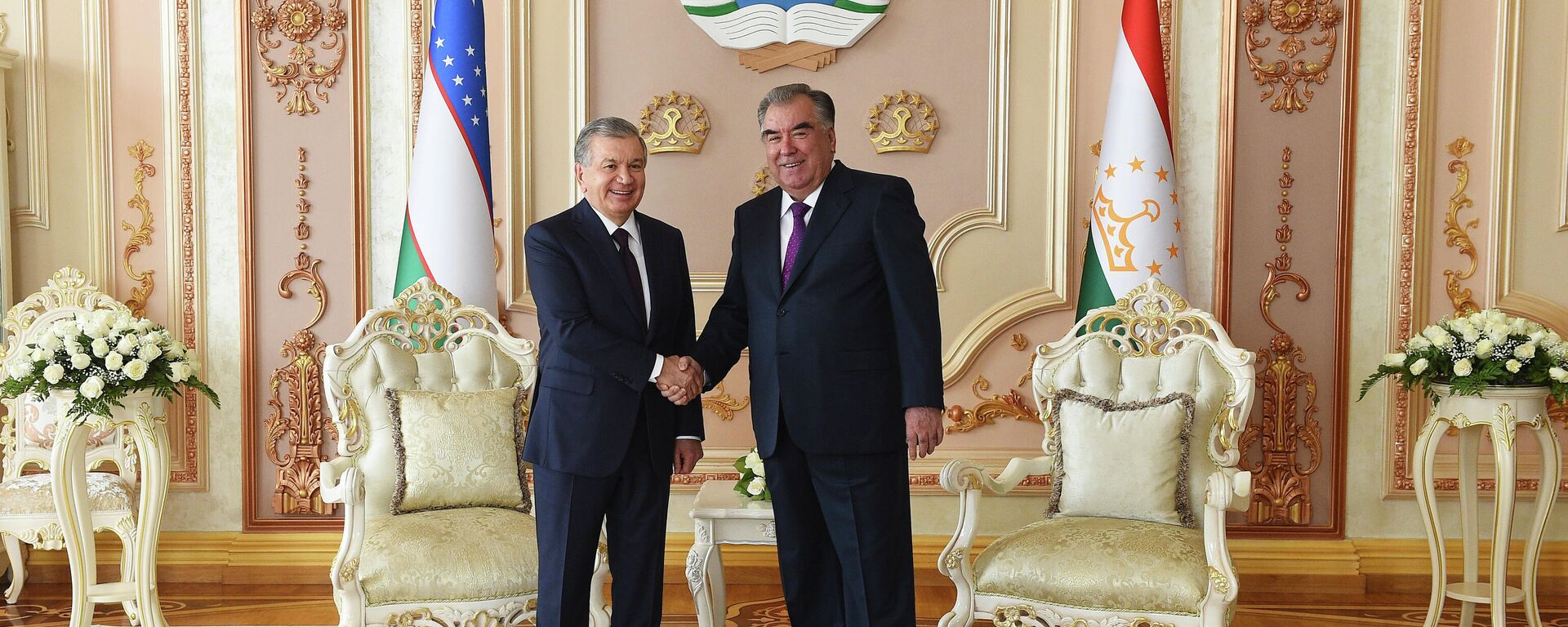 Президент Узбекистана Шавкат Мирзиеев и президент Таджикистана Эмомали Рахмон - Sputnik Таджикистан, 1920, 11.06.2021