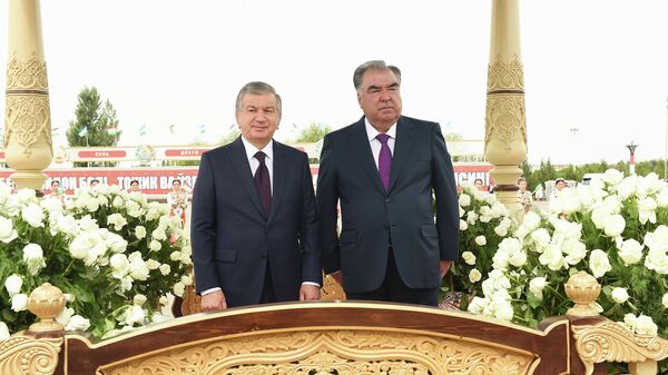 Президент Узбекистана Шавкат Мирзиеев и президент Таджикистана Эмомали Рахмон - Sputnik Тоҷикистон