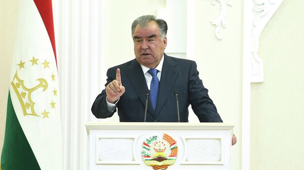 Президент Таджикистана Эмомали Рахмон - Sputnik Тоҷикистон