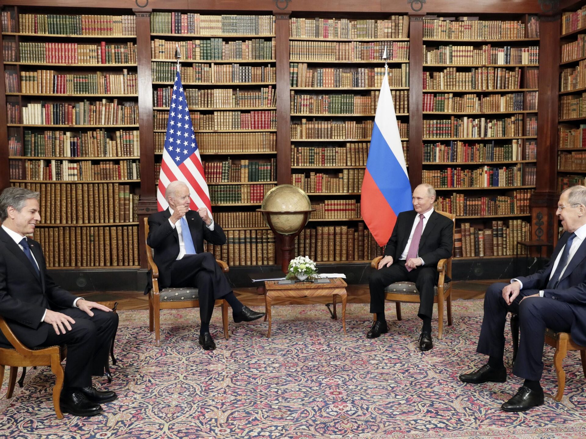 Санкции против президентов. Встреча Джо Байдена и Путина. Встреча Владимира Путина и Джо Байдена в Женеве.