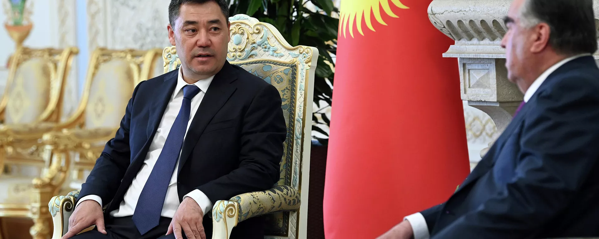 Встреча президента Таджикистана Эмомали Рахмона и президента Кыргызстана Содира Джабборова - Sputnik Тоҷикистон, 1920, 29.06.2021