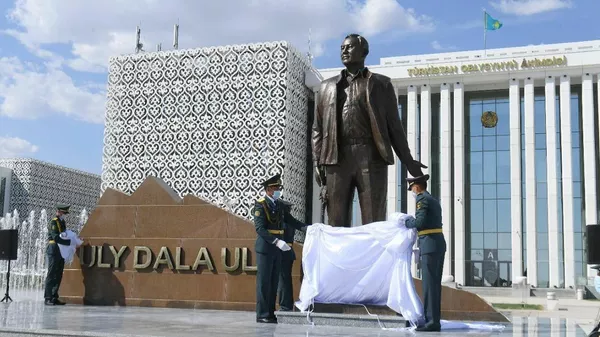 Тандиси Нурсултон Назарбоев дар Туркистон - Sputnik Тоҷикистон