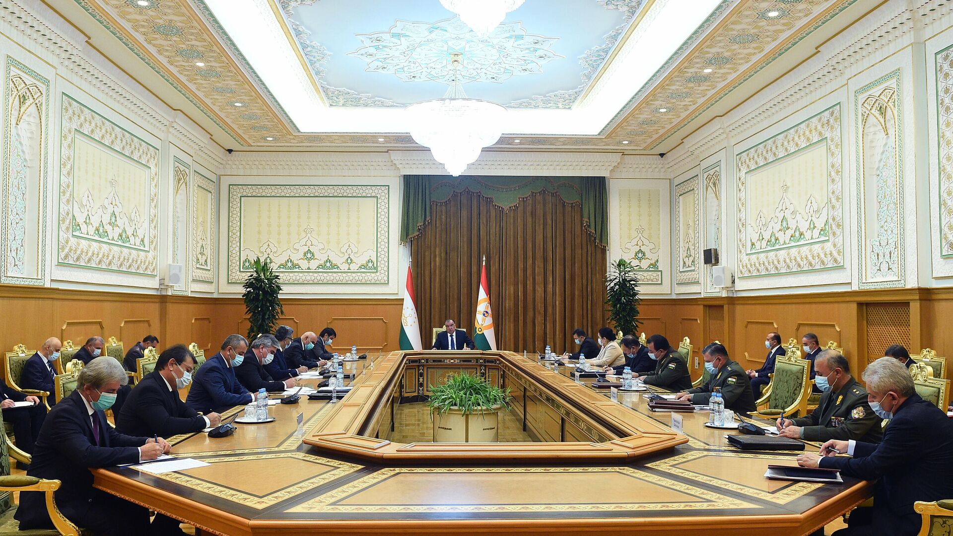 Президентская связь. Рахмон Совбез. Совет безопасности. Заседание правительства Таджикистана.