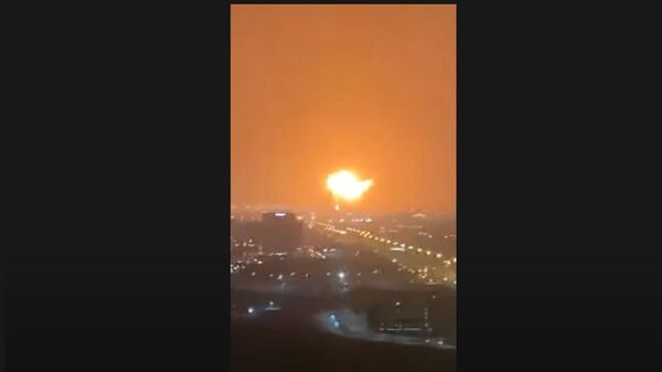 Взрыв в порту в Дубае - Sputnik Таджикистан