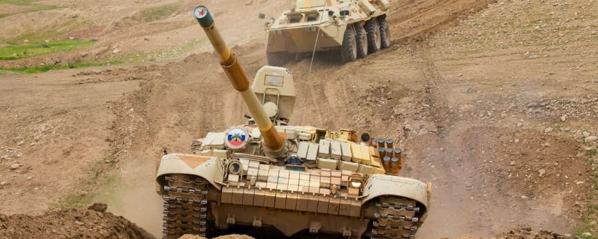 Марш-бросок военнослужащих 201-й РВБ на границу Таджикистана и Афганистана - Sputnik Таджикистан, 1920, 12.10.2025