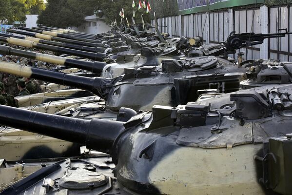 На вооружении Таджикистана состоит более 250 танков. - Sputnik Таджикистан