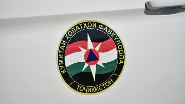 Эмблема Комитета по чрезвычайным ситуациям Таджикистана - Sputnik Тоҷикистон