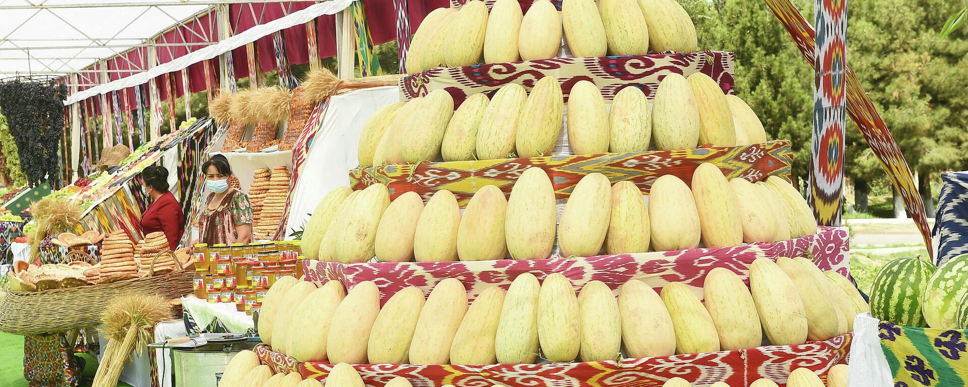 Выставка фруктовой продукции - Sputnik Тоҷикистон, 1920, 21.04.2026