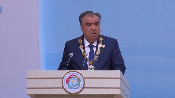 Выступление Президента Таджикистана на церемонии награждения - Sputnik Тоҷикистон