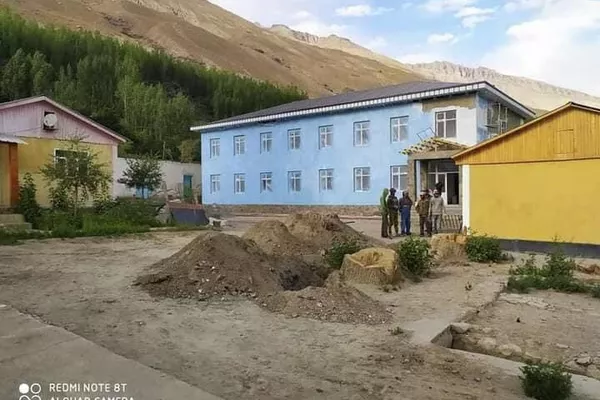Беморхонаи навбунёдшаванда дар деҳаи Вранги ноҳияи Ишкошими ВМКБ Беморхонаи навбунёдшаванда дар деҳаи Вранги ноҳияи Ишкошими ВМКБ - Sputnik Тоҷикистон