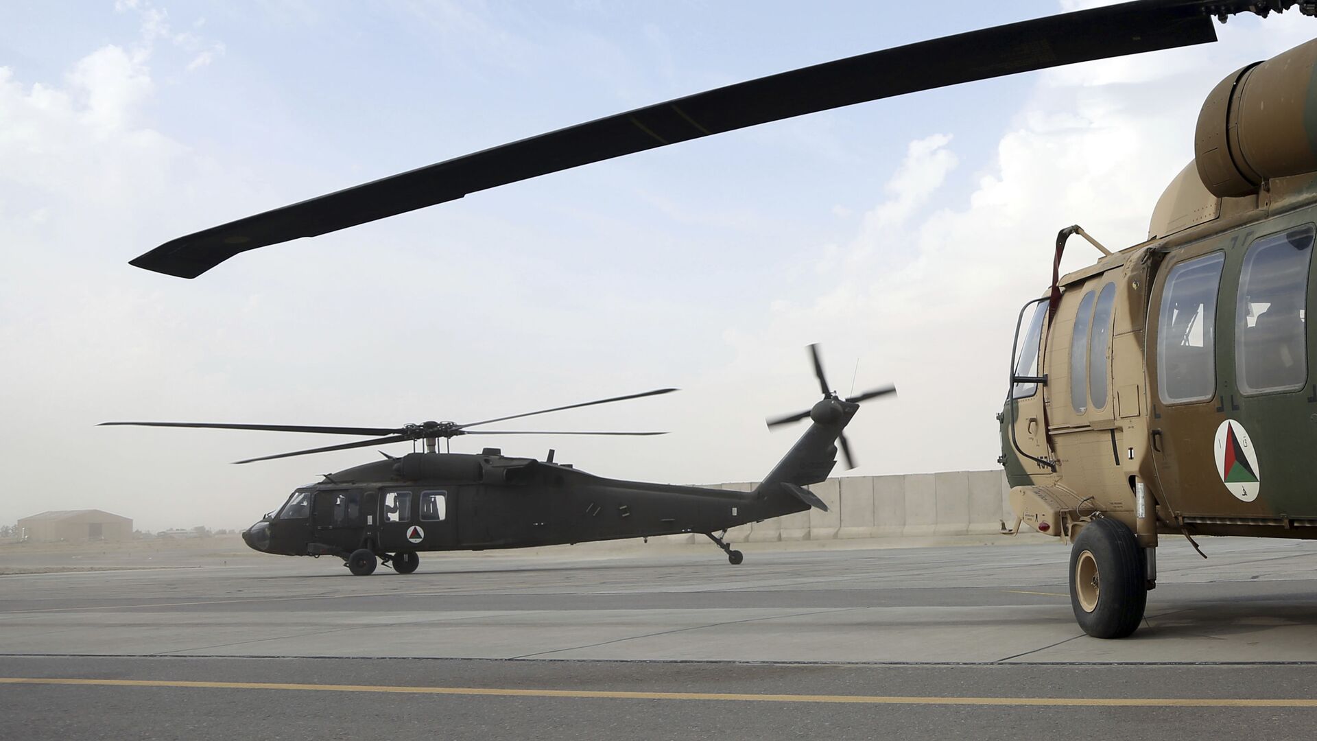 Американский вертолет UH-60 Black Hawk в Афганистане. Архивное фото - Sputnik Тоҷикистон, 1920, 16.08.2022