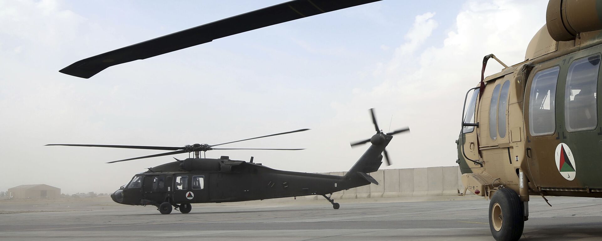 Американский вертолет UH-60 Black Hawk в Афганистане. Архивное фото - Sputnik Тоҷикистон, 1920, 16.08.2022