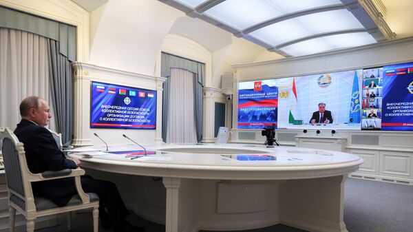 Президент РФ В. Путин принял участие во внеочередной сессии Совета коллективной безопасности ОДКБ - Sputnik Таджикистан