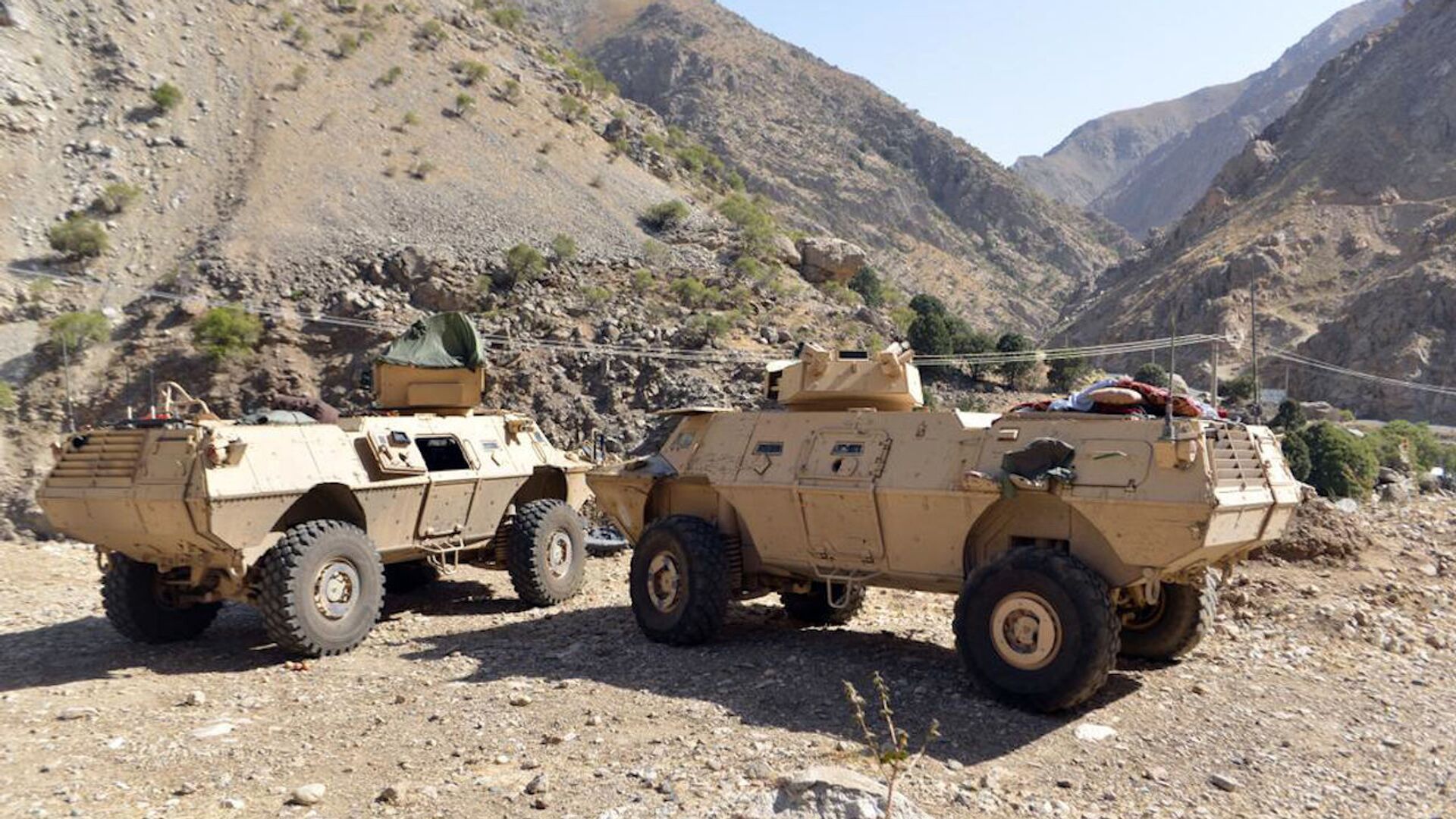 Армия Масуда "разнесла" бронемашину талибов в Панджшере: видео