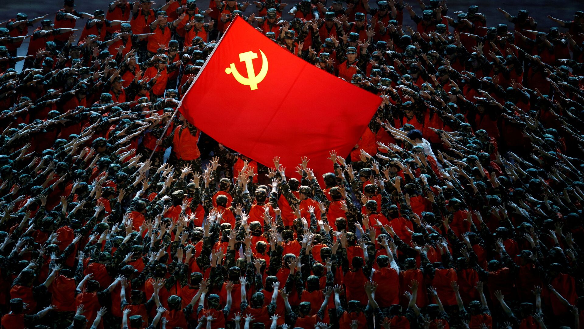 Шоу в честь 100-летия Коммунистической партии Китая в Пекине - Sputnik Таджикистан, 1920, 04.01.2022