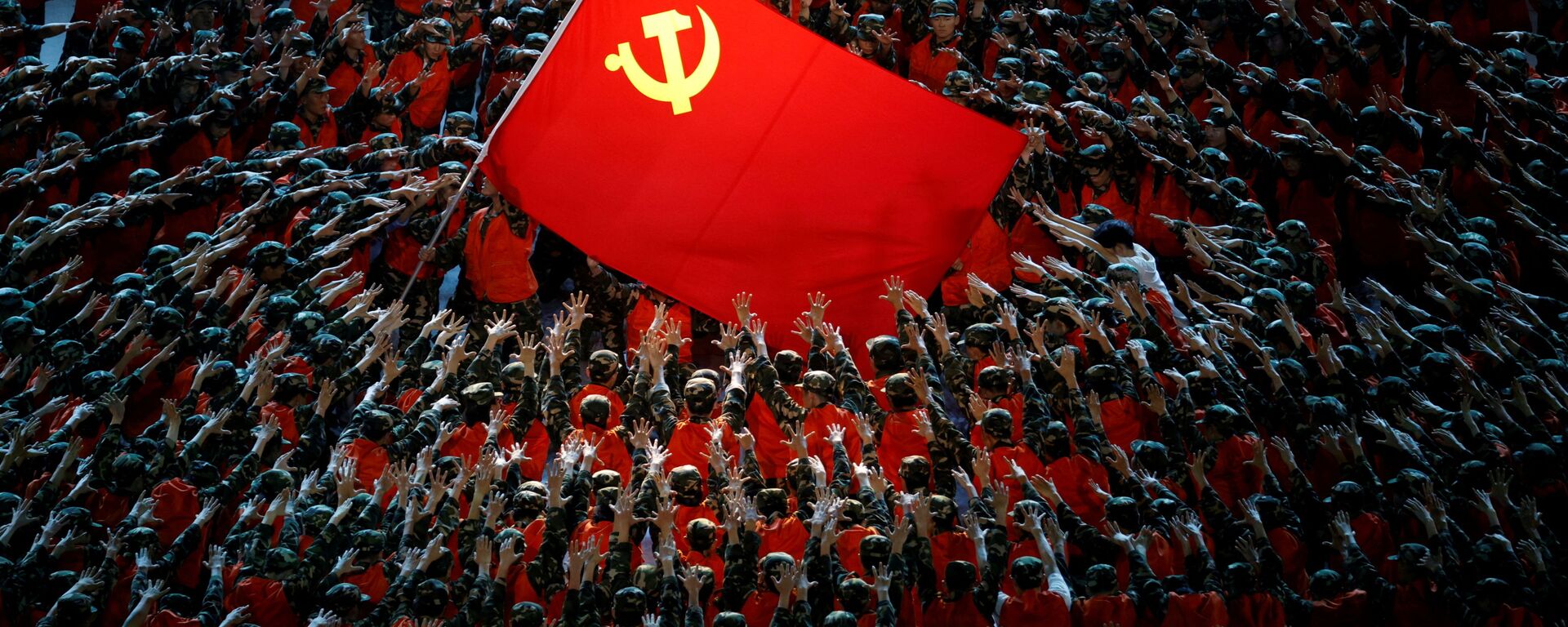 Шоу в честь 100-летия Коммунистической партии Китая в Пекине - Sputnik Таджикистан, 1920, 21.11.2021