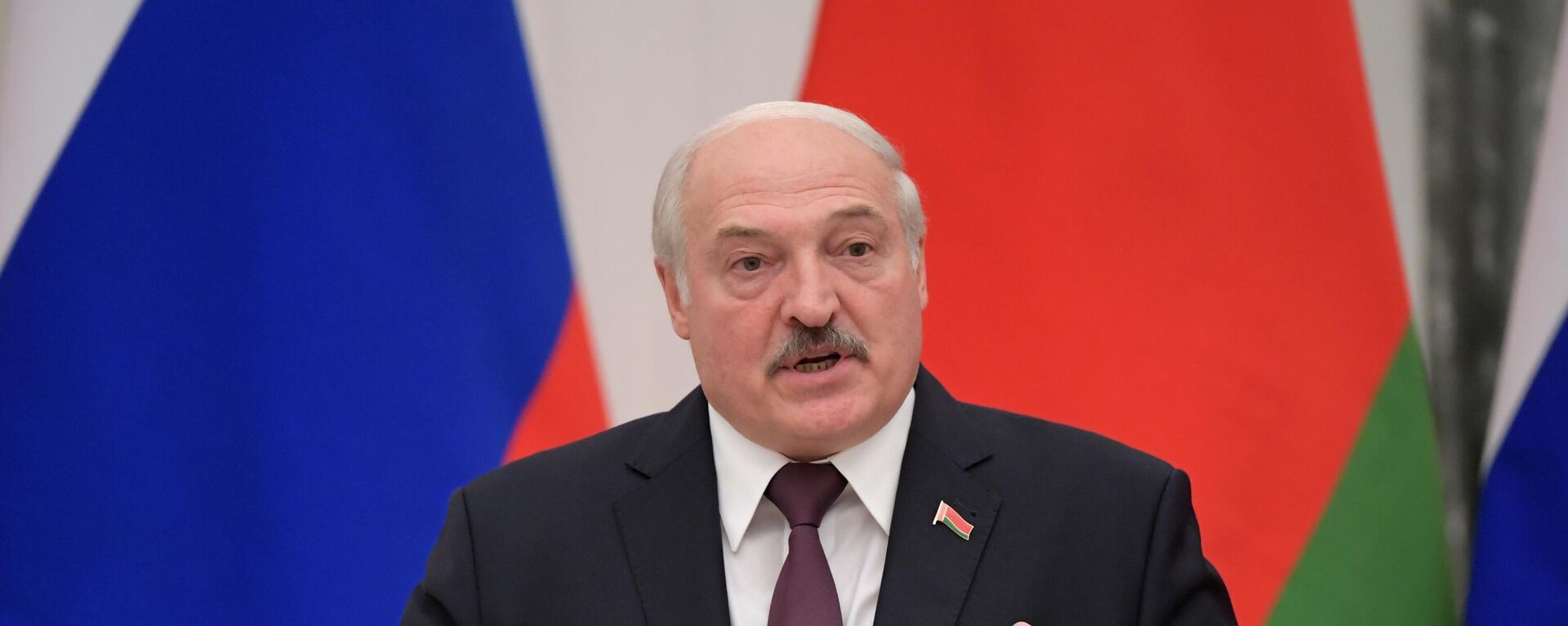 Президент Беларуси Александр Лукашенко - Sputnik Таджикистан, 1920, 12.11.2021
