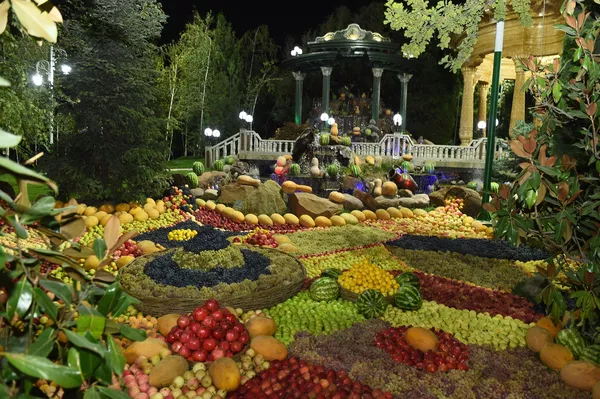 Шоми ғайрирасмӣ пас аз нишасти ШОС дар бӯстонсарои ҳукуматӣ дар Душанбе Шоми ғайрирасмӣ пас аз нишасти ШОС дар бӯстонсарои ҳукуматӣ дар Душанбе - Sputnik Тоҷикистон