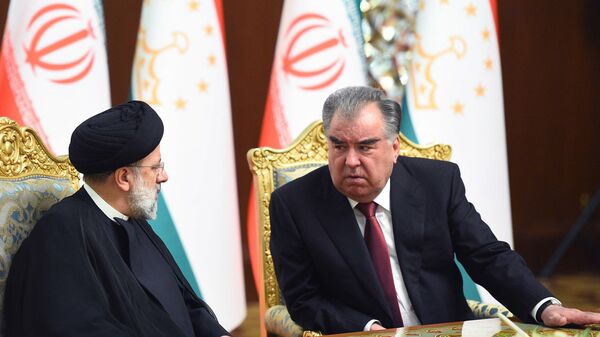 Эмомали Рахмон президент РТ и Сайид Иброхим Раиси, президент Ирана - Sputnik Таджикистан