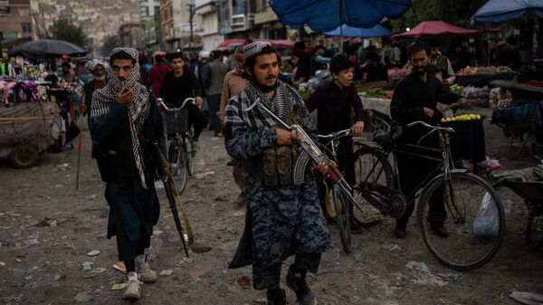 Боевики движения Талибан (террористическая организация, запрещена в России) в Кабуле - Sputnik Тоҷикистон