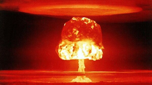 Ядерный взрыв, архивное фото - Sputnik Тоҷикистон