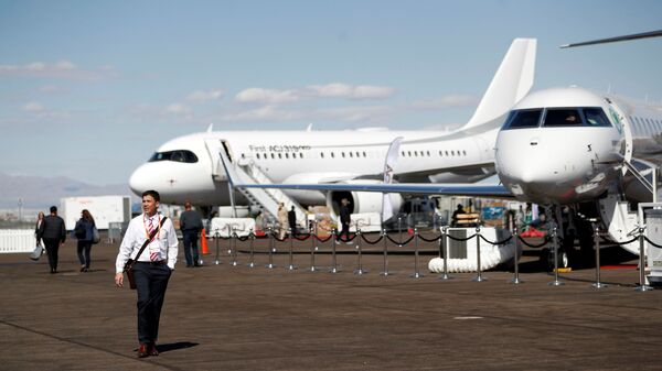 Бизнес-джеты компаний Airbus и Bombardier на выставке в Хендерсоне, штат Невада  - Sputnik Тоҷикистон
